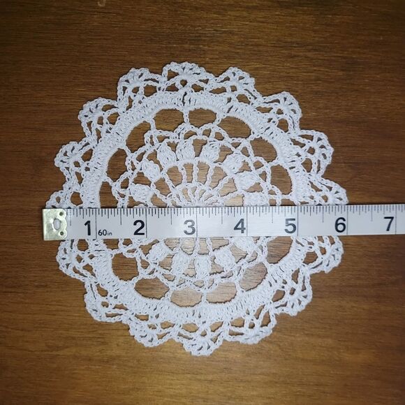 Set of 4 New Crocheted Doilies - Picture 3 of 7